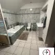 PROFESSIONNELS OU PARTICULIERS. GRANDE MAISON SUR SOUS-SOL SUR U