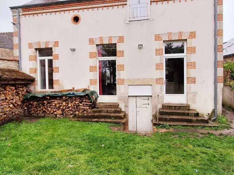 MAISON DE 1900 CENTRE DE ST BENOIT SUR LOIRE