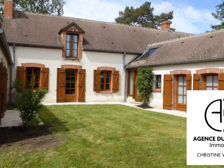 MAGNIFIQUE FERME EN PLEINE NATURE