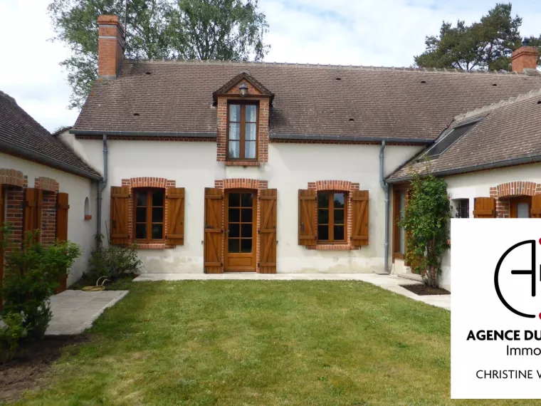 MAGNIFIQUE FERME EN PLEINE NATURE