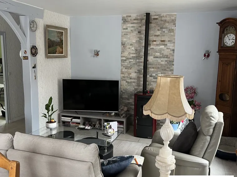 MAGNIFIQUE VIAGER OCCUPE PAR UN COUPLE. 5 PIÈCES À CERDON
