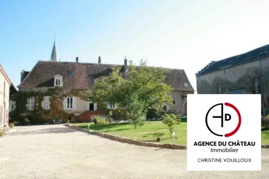 ANCIENNES DÉPENDANCES DE CHÂTEAU DU XVII EME SIECL