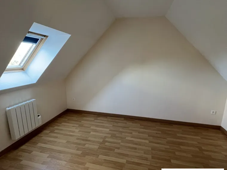 Maison récente en résidence privée à 800m du centre ville de