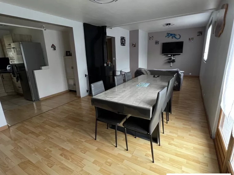 MAISON RENOVEE AVEC GOUT SUR 986 M² PROCHE SULLY SUR LOIRE