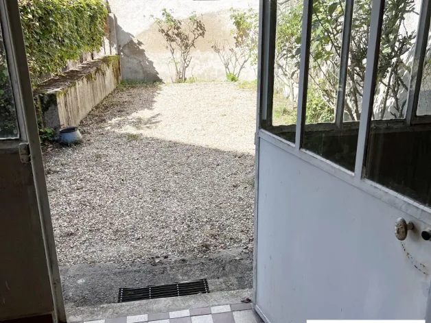 MAISON DE 1850 A RENOVER AU CENTRE DES BORDES — 12