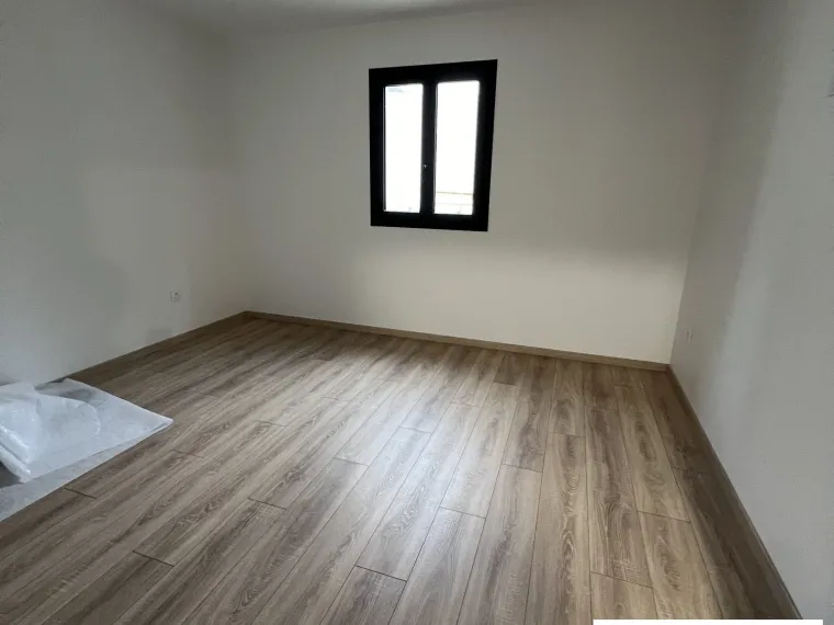 Maison neuve en bois à Ouzouer-sur-Loire : design moderne et é