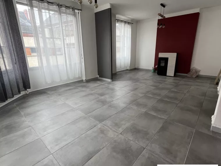 MAISON DE VILLE RENOVEE