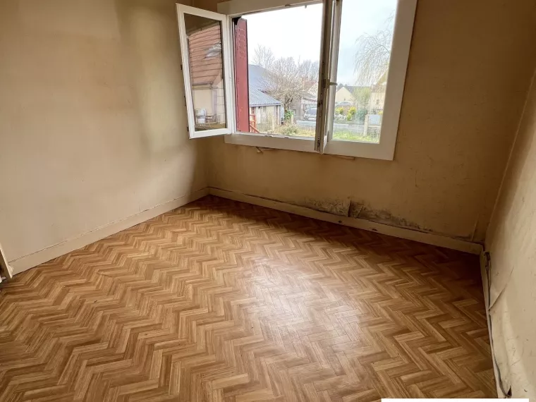 MAISON SUR SOUS-SOL A OUZOUER SUR LOIRE