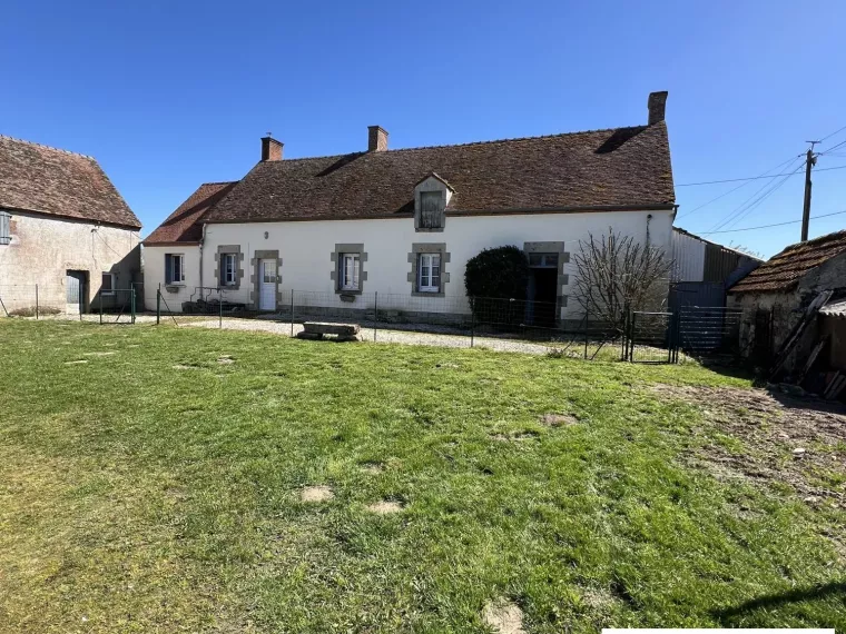MAGNIFIQUE CORPS DE FERME AVEC DEPENDANCES
