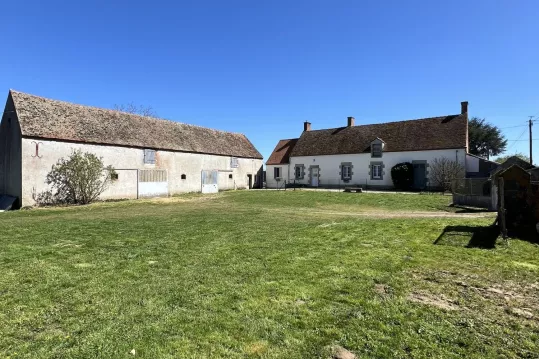 MAGNIFIQUE CORPS DE FERME AVEC DEPENDANCES