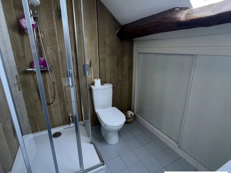 FERME RENOVEE SUR 5487M² DE JARDIN CLOS