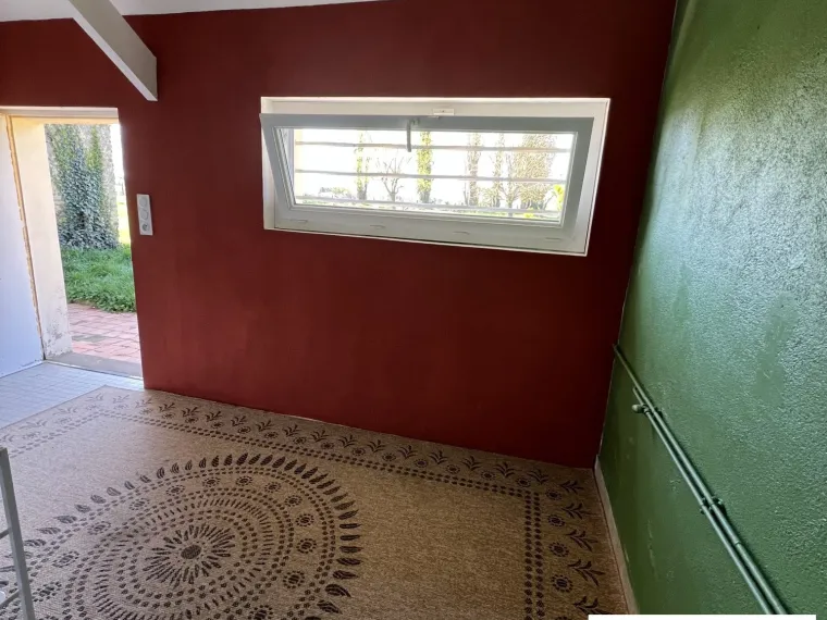 FERME RENOVEE SUR 5487M² DE JARDIN CLOS