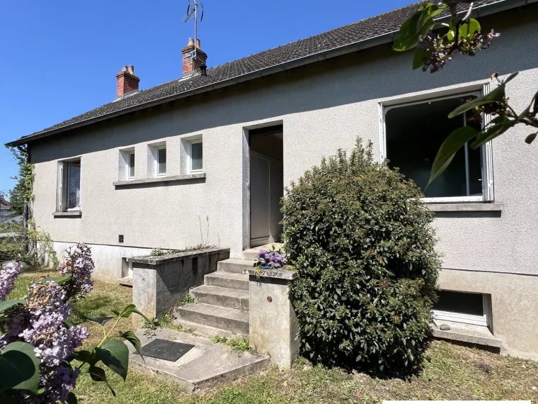 MAISON SUR SOUS-SOL CENTRE VILLE DE BRAY EN VAL