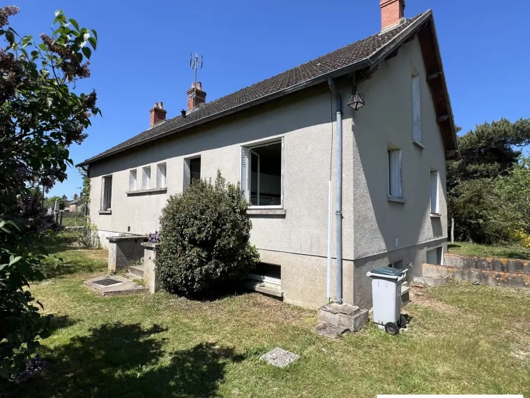 MAISON SUR SOUS-SOL CENTRE VILLE DE BRAY EN VAL