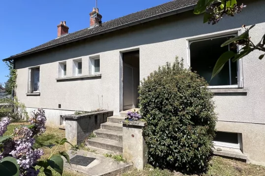 MAISON SUR SOUS-SOL CENTRE VILLE DE BRAY EN VAL