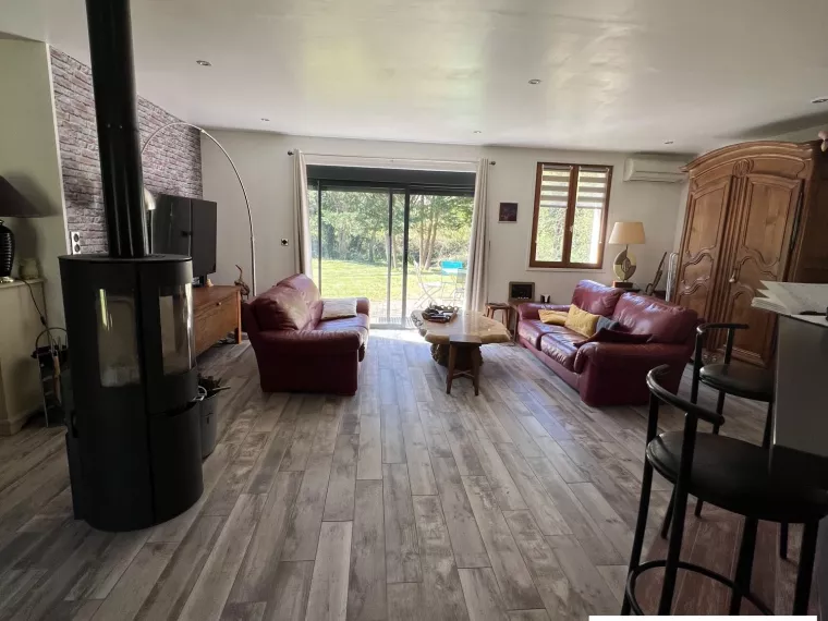 Belle rénovation pour cette maison avec plan d’eau