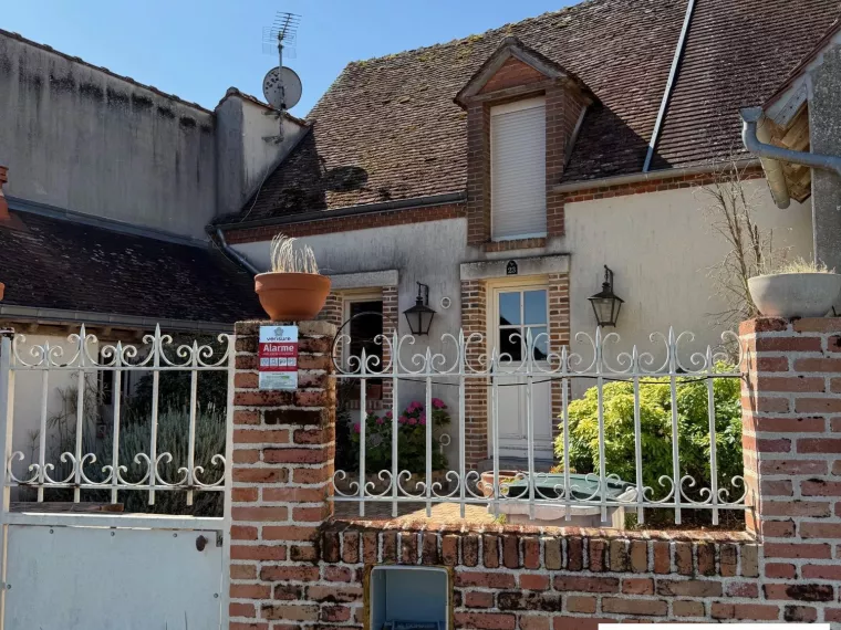 Maison de passeur de Loire vue sur Loire