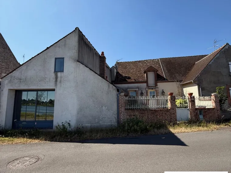 Maison de passeur de Loire vue sur Loire