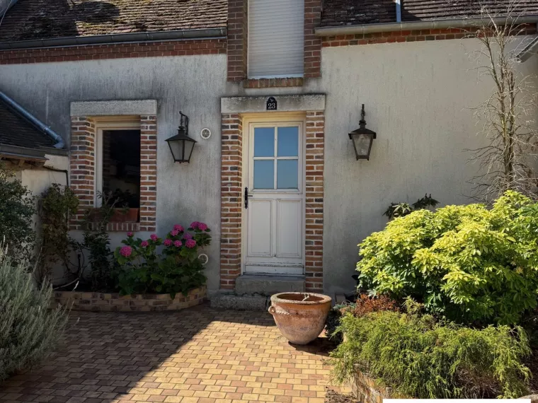 Maison de passeur de Loire vue sur Loire