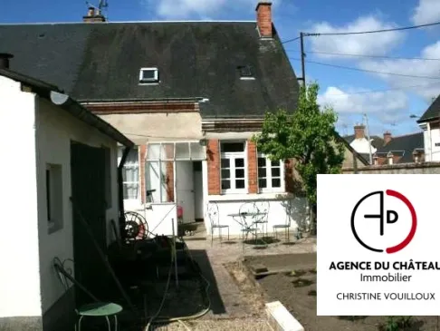 MAISON DE VILLE AVEC PETIT JARDIN — 5