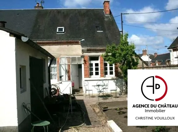MAISON DE VILLE AVEC PETIT JARDIN — 3