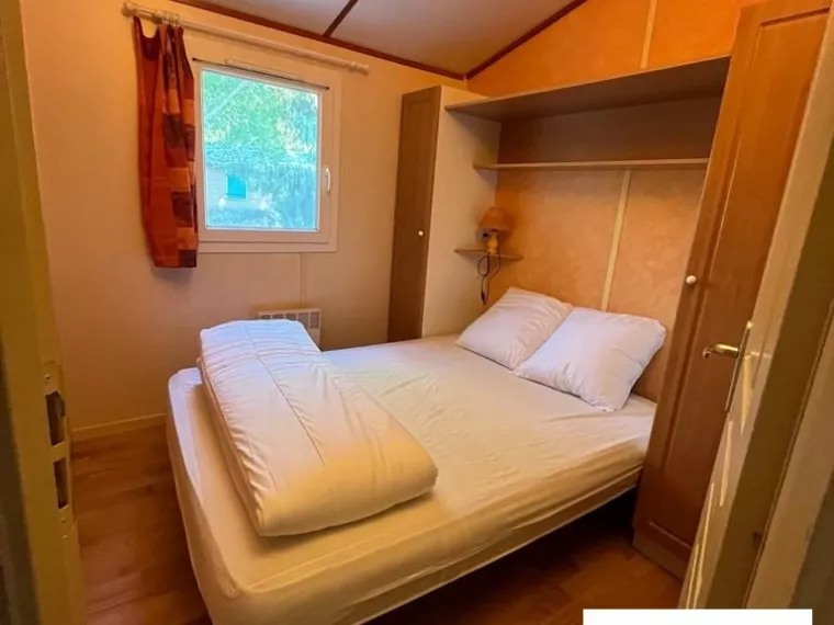 PROCHE SULLY SUR LOIRE CHALET AMENAGE SUR SITE PAYSAGE AVEC ETAN