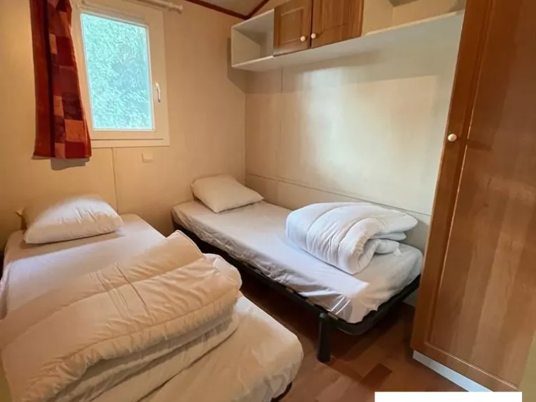 PROCHE SULLY SUR LOIRE CHALET AMENAGE SUR SITE PAYSAGE AVEC ETAN