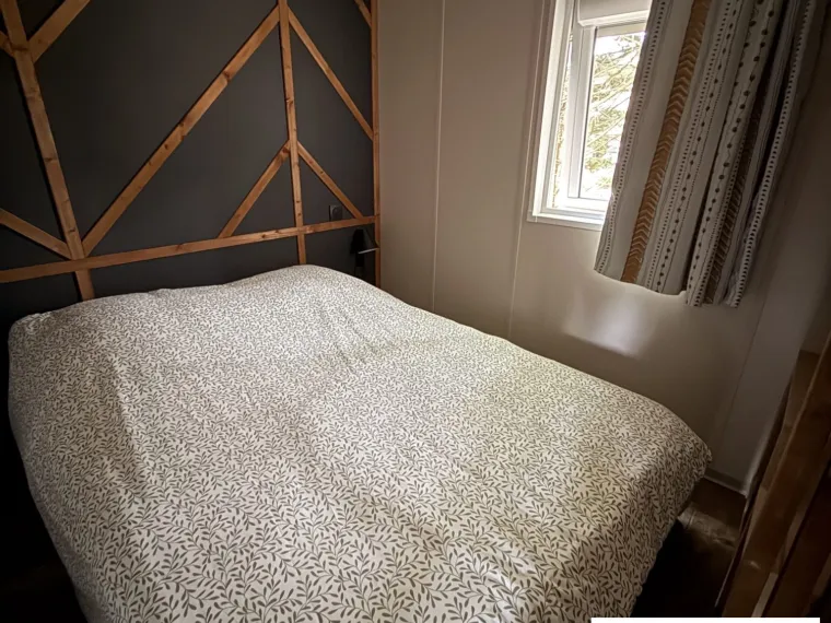 PROCHE SULLY SUR LOIRE CHALET AMENAGE SUR SITE PAYSAGE AVEC ETAN