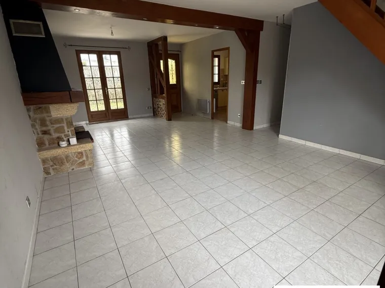  BELLE MAISON DE CARACTERE