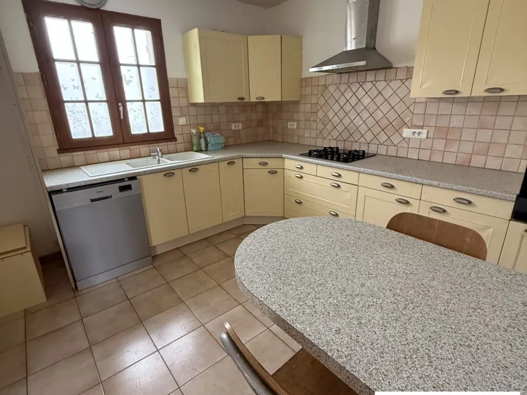  BELLE MAISON DE CARACTERE