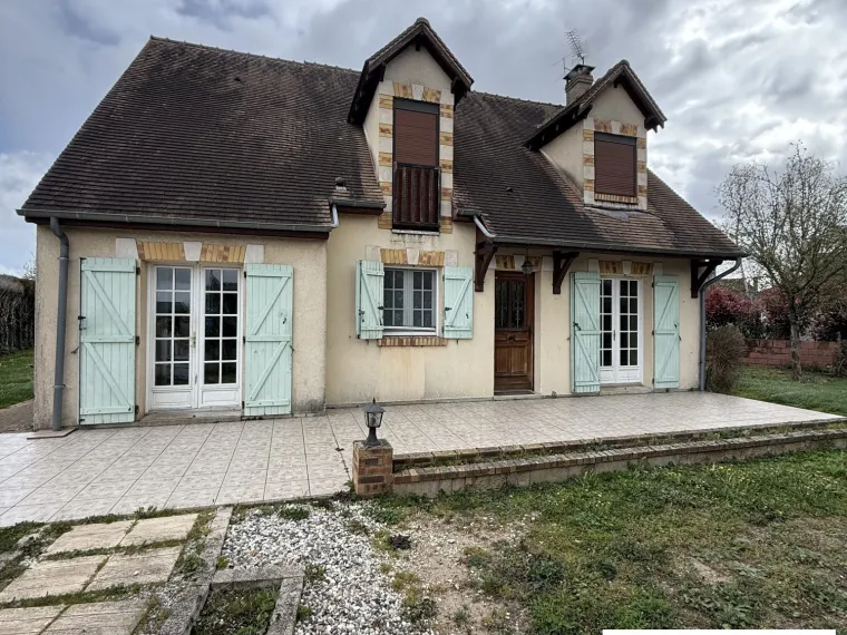 BELLE MAISON DE CARACTERE