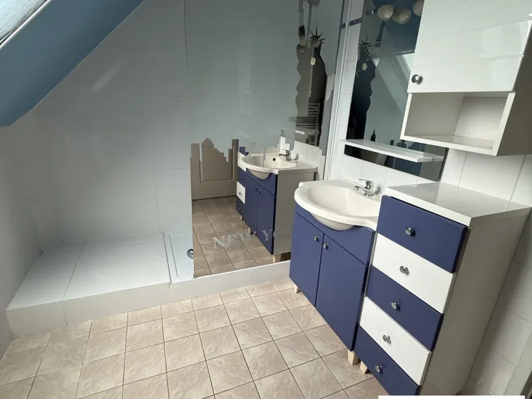  BELLE MAISON DE CARACTERE