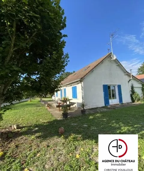 Maison de campagne avec grand hangar