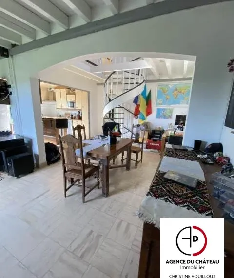 Maison de campagne avec grand hangar