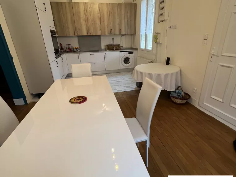 APPARTEMENT F4 TRIPLEX AU COEUR DU CENTRE VILLE DE SULLY SUR LO