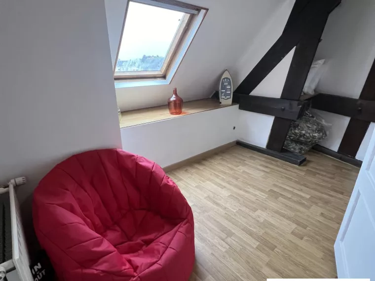 APPARTEMENT F4 TRIPLEX AU COEUR DU CENTRE VILLE DE SULLY SUR LO