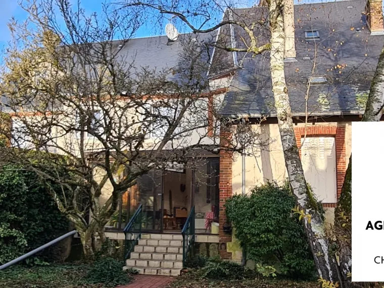 Maison de ville avec dépendances et maison d’amis