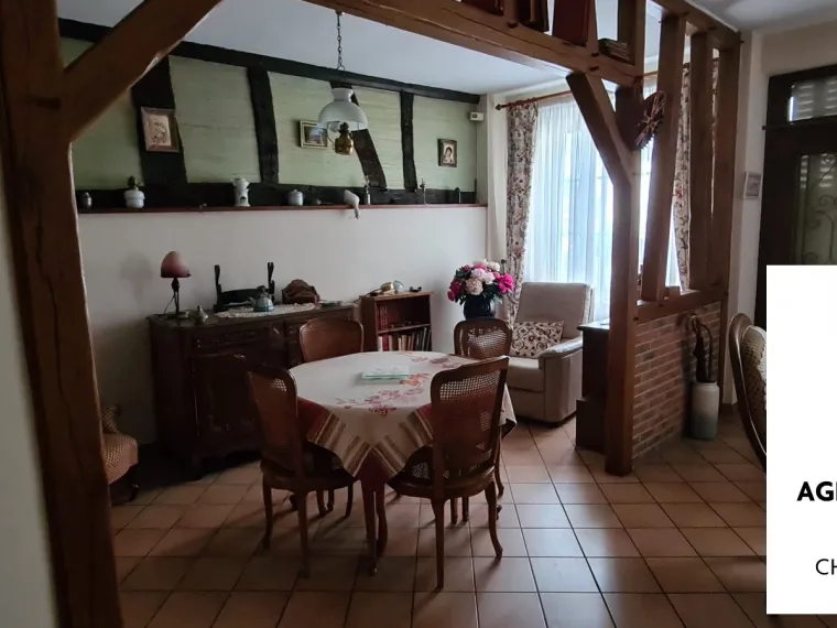 Maison de ville avec dépendances et maison d’amis