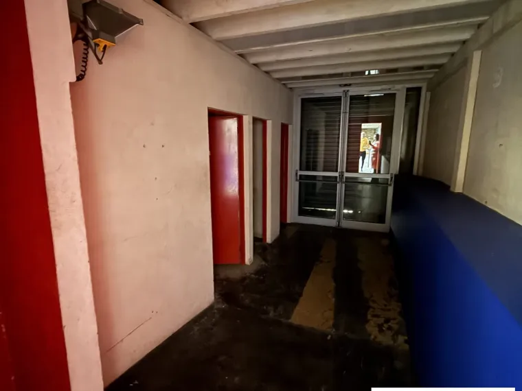 LOCAL ATYPIQUE DE 570M² AUX BORDS DE LOIRE