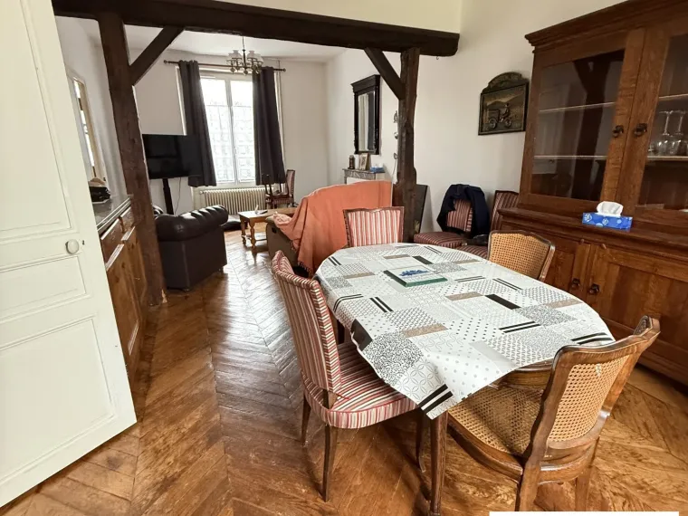 Beaucoup de charme pour cette maison Bourgeoise