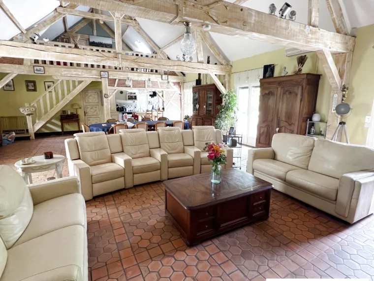 PROPRIETE EXCEPTIONNELLE AU COEUR DE LA FORET A BOUZY LA FORET