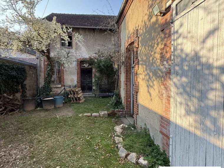 TRES BELLE MAISON DE FAMILLE CENTRE GIEN