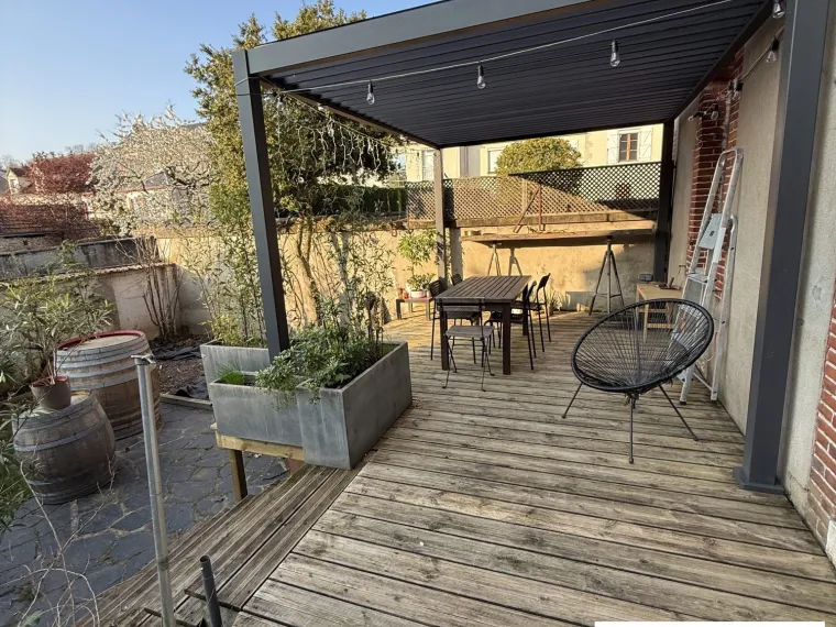 TRES BELLE MAISON DE FAMILLE CENTRE GIEN