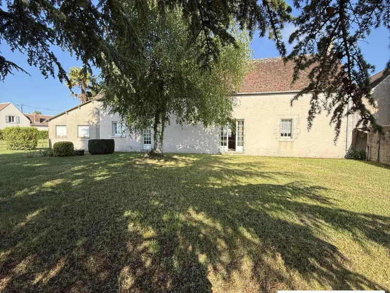 FERME A ST BENOIT SUR LOIRE
