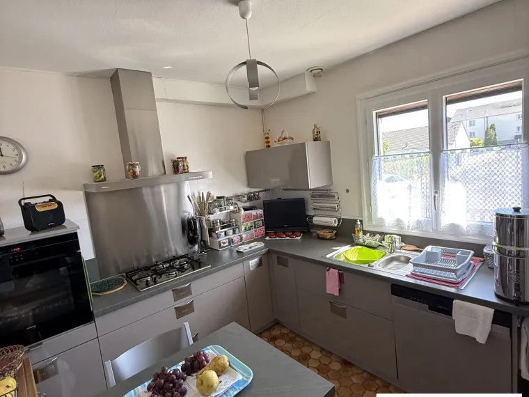 MAISON SUR SOUS-SOL EN TRES BON ETAT