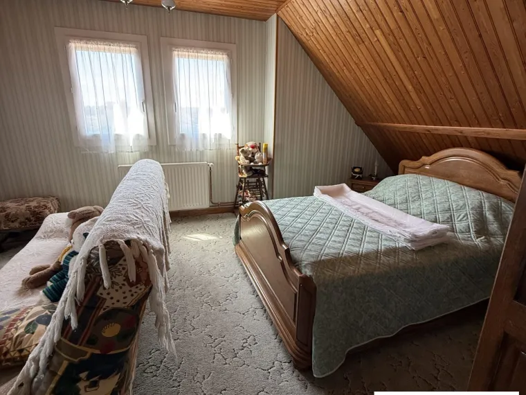 MAISON SUR SOUS-SOL EN TRES BON ETAT