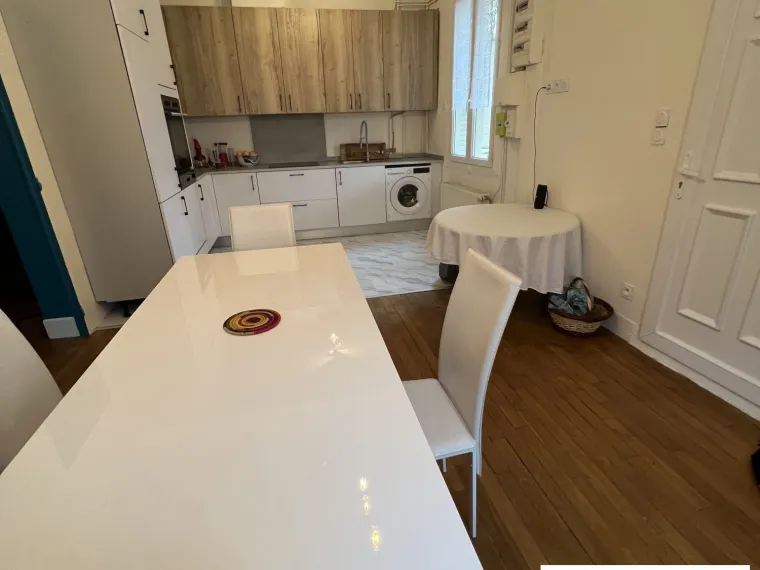 APPARTEMENT F4 TRIPLEX AU COEUR DU CENTRE VILLE DE SULLY SUR LO