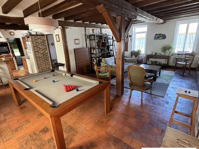 Maison de 1886 rénovée avec goût dans village de campagne