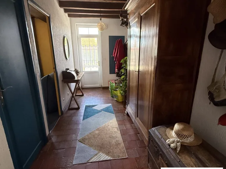 Maison de 1886 rénovée avec goût dans village de campagne