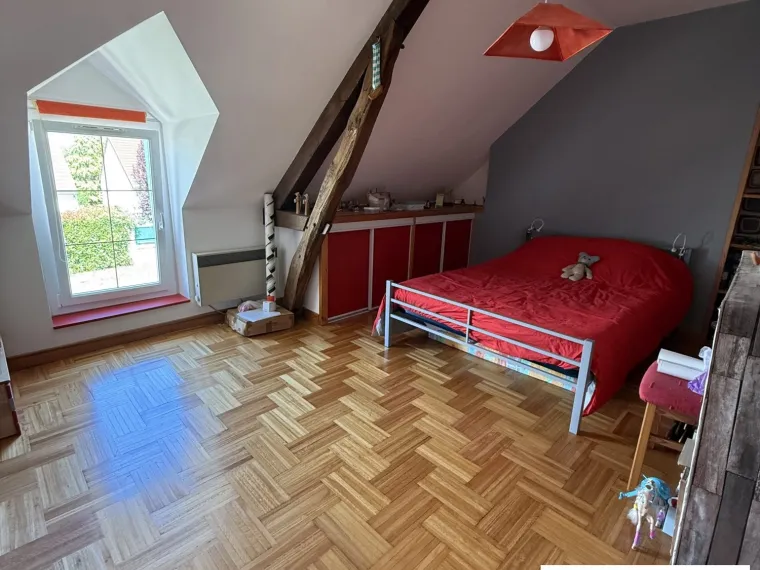 Maison de 1886 rénovée avec goût dans village de campagne